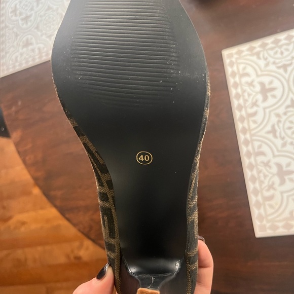 Women’s High Heel Shoes - Picture 5 of 5